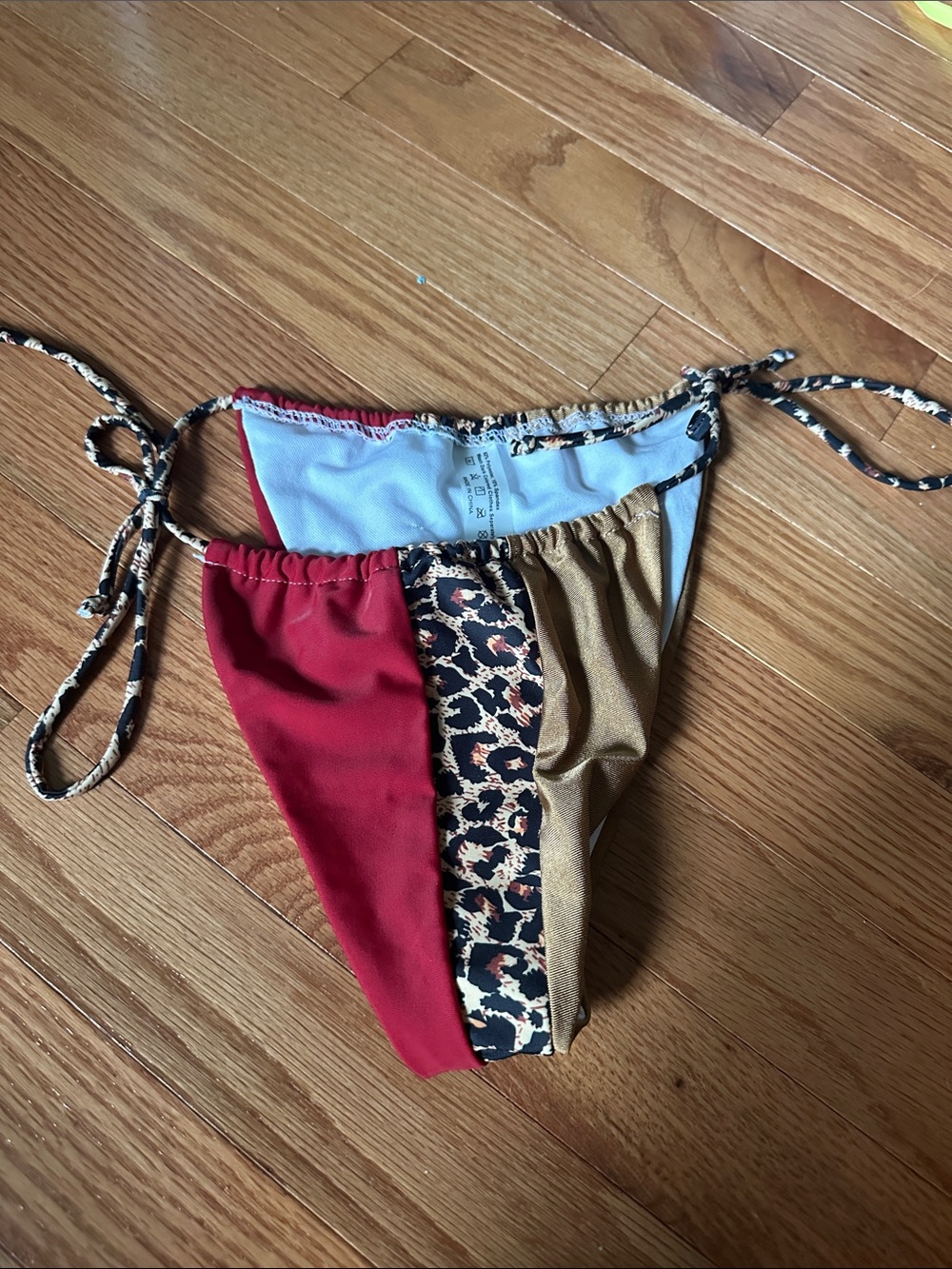 SHEIN Red Leopard Gold Colorblock Tie-Side Bikini Bottom